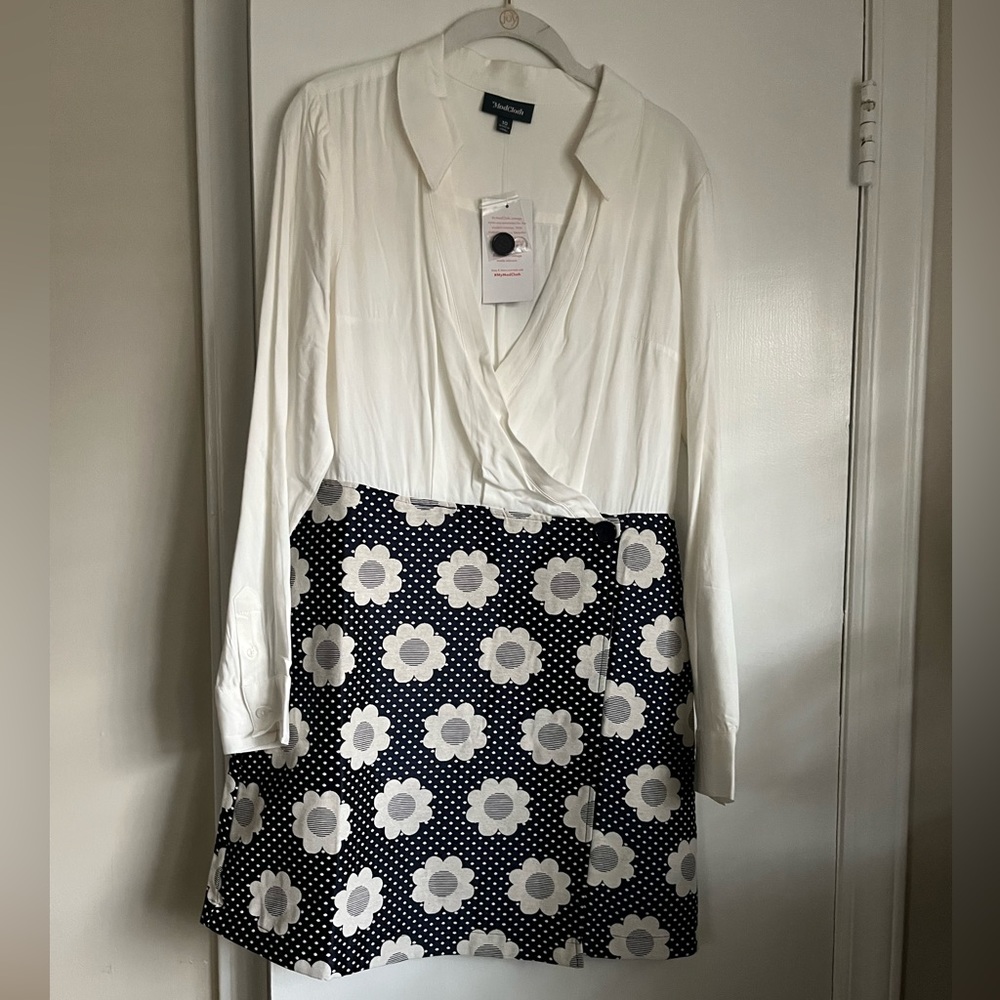 ModCloth Retro Daisy Shirt Dress - 10